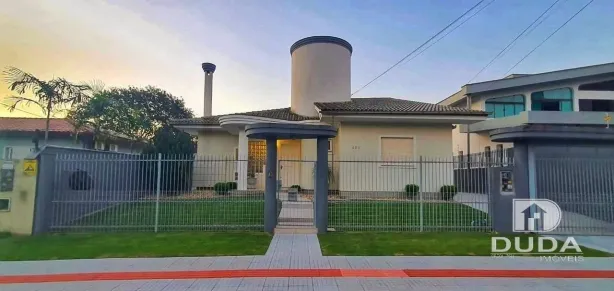 Casa com 3 Quartos para alugar, 216m² no Pio Corrêa, Criciúma