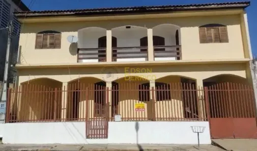 Sobrado com 5 Quartos para venda ou aluguel, 195m² no Loteamento Residencial Andrade, Pindamonhangaba