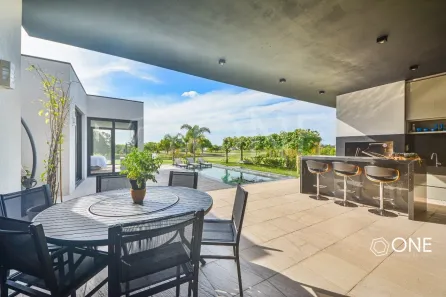 Casa de Condomínio com 4 Quartos à venda, 342m² no Belém Novo, Porto Alegre