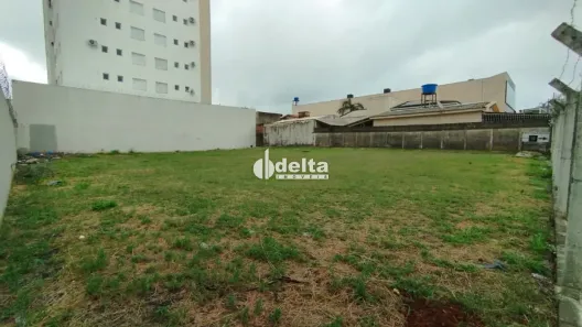 Lote/Terreno para alugar, 600m² no Santa Mônica, Uberlândia