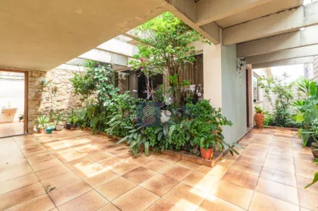 Casa com 3 Quartos à venda, 233m² no Vila Romana, São Paulo