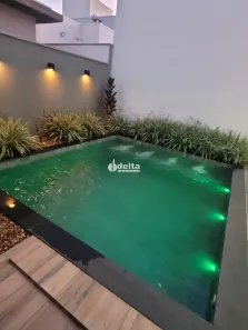 Casa de Condomínio com 4 Quartos à venda, 190m² no Novo Mundo, Uberlândia