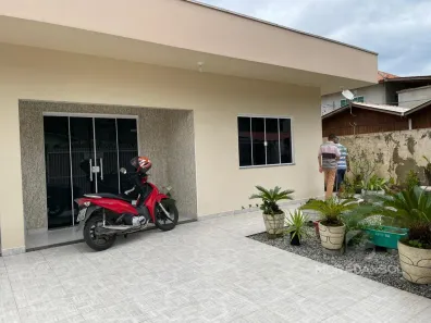 Casa com 3 Quartos à venda, 80m² no Alto São Bento, Itapema