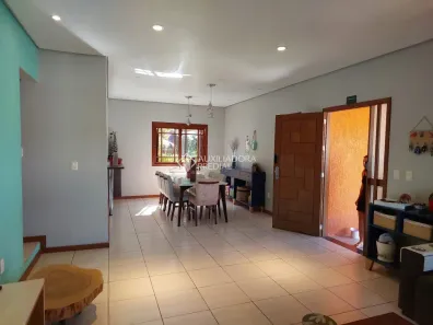 Casa com 3 Quartos à venda, 345m² no Vila Nova, Porto Alegre