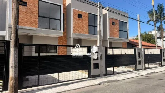 Sobrado com 3 Quartos à venda, 104m² no São João, Itajaí