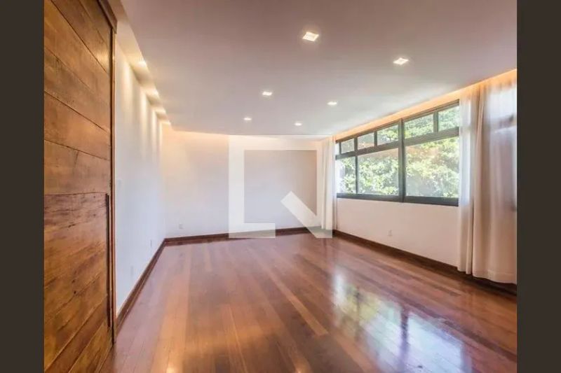 Apartamento com 4 quartos — Serra, Belo Horizonte