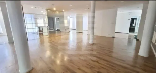 Imóvel Comercial para alugar, 630m² no Cambuí, Campinas