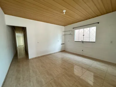 Casa com 2 Quartos para alugar, 80m² no São Roque, Itajaí