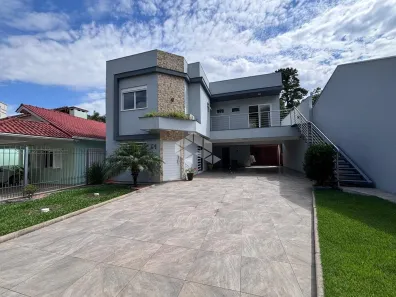 Casa com 5 Quartos à venda, 288m² no Santo Inácio, Santa Cruz do Sul