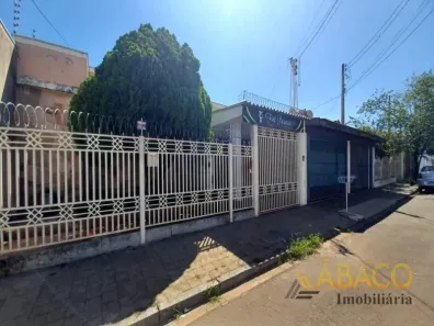Casa com 2 Quartos à venda, 190m² no Vila Prado, São Carlos