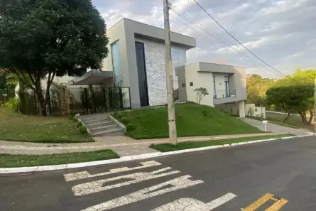 Casa com 5 Quartos à venda, 302m² no Condomínio do Lago 1ª Etapa, Goiânia