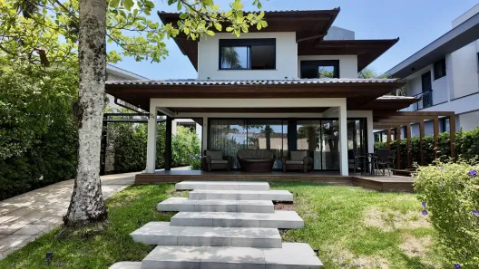 Casa com 5 Quartos à venda, 232m² no Jurerê Internacional, Florianópolis