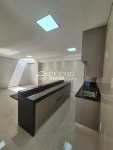 Casa de Condomínio com 3 Quartos à venda, 90m² no Aclimação, Uberlândia