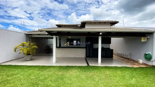 Casa com 3 Quartos à venda, 200m² no Santiago, Araguari