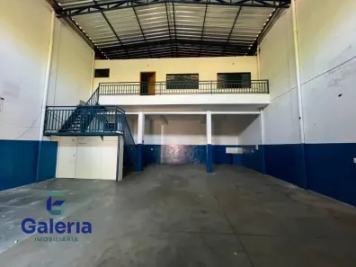 Galpão/Depósito/Armazém para alugar, 130m² no Vila Mariana, Ribeirão Preto