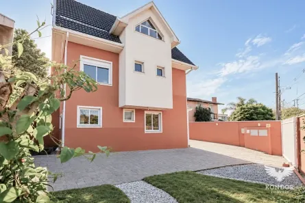 Casa de Condomínio com 3 Quartos para alugar, 116m² no Santa Felicidade, Curitiba