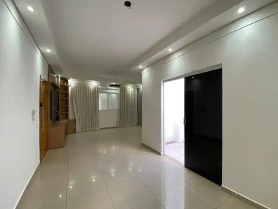 Casa com 3 Quartos à venda, 198m² no Granada, Uberlândia
