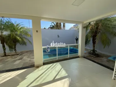 Ponto Comercial com 5 Quartos para alugar, 520m² no Fundinho, Uberlândia