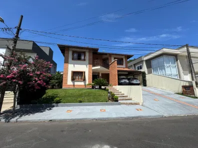 Casa de Condomínio com 5 Quartos à venda, 273m² no Floresta, Joinville