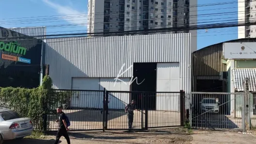 Galpão/Depósito/Armazém para alugar, 800m² no Jacarepaguá, Rio de Janeiro