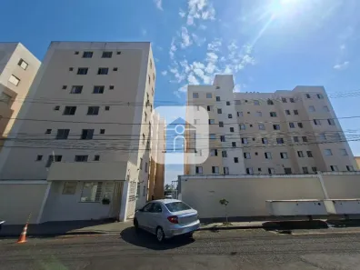 Apartamento com 2 Quartos para alugar, 48m² no Jardim Brasília, Uberlândia