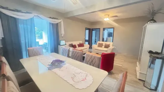 Ponto Comercial com 3 Quartos para alugar, 100m² no Porto Canoa, Serra
