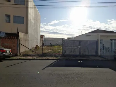 Lote/Terreno à venda, 260m² no Jardim São João Batista, São Carlos