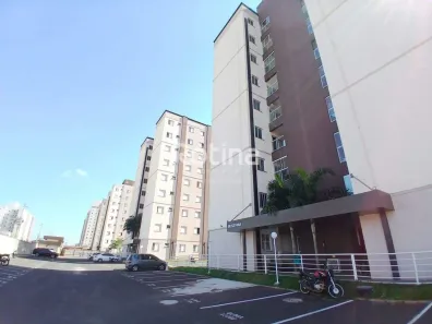 Apartamento com 2 Quartos para alugar, 65m² no Laranjeiras, Uberlândia