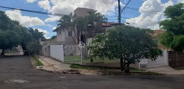 Sobrado com 2 Quartos à venda, 405m² no Vila Planalto, Campo Grande