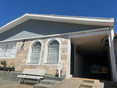 Casa com 5 Quartos à venda, 230m² no Parque São Quirino, Campinas