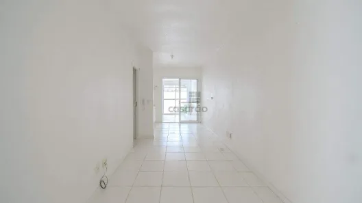 Casa de Condomínio com 2 Quartos para alugar, 52m² no Três Vendas, Pelotas