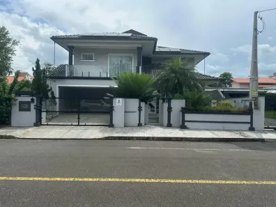 Sobrado com 3 Quartos à venda, 245m² no Rau, Jaraguá do Sul