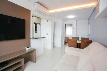 Apartamento com 1 Quarto para venda ou aluguel, 40m² no Passo da Areia, Porto Alegre