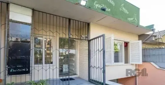 Casa com 3 Quartos à venda, 230m² no Petrópolis, Porto Alegre