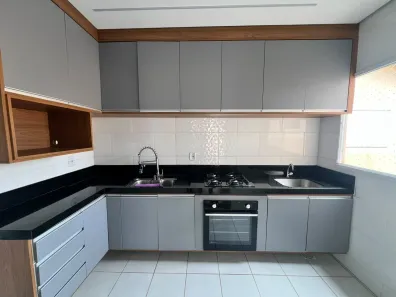 Casa de Condomínio com 2 Quartos à venda, 50m² no Europark Comercial, Indaiatuba