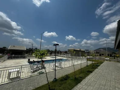 Casa de Condomínio com 2 Quartos à venda, 50m² no Senador Carlos Jereissati, Pacatuba