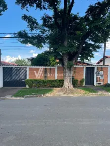 Casa com 3 Quartos à venda, 206m² no Parque São Quirino, Campinas