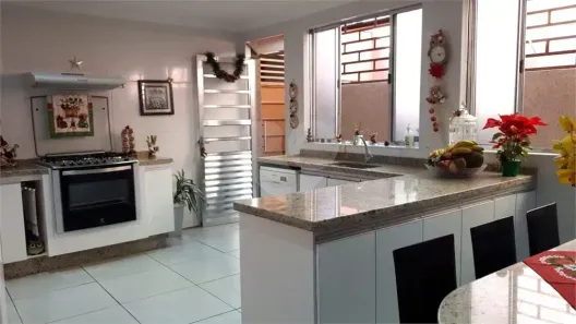 Sobrado com 6 Quartos à venda, 360m² no Vila Santa Maria, São Paulo