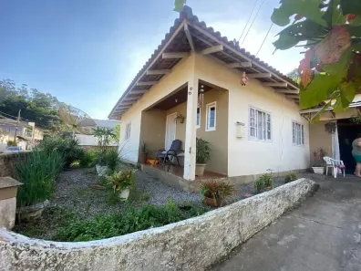 Casa com 4 Quartos à venda, 150m² no Cerâmica Reis, Brusque