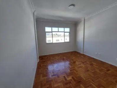 Apartamento com 1 Quarto para alugar, 70m² no Centro, Petrópolis