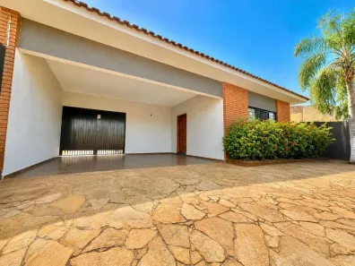 Casa com 3 Quartos para alugar, 220m² no Santos Dumont, São José do Rio Preto