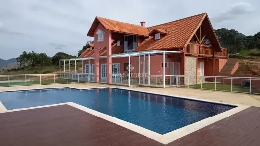 Lote/Terreno à venda, 702m² no Pessegueiros, Teresópolis