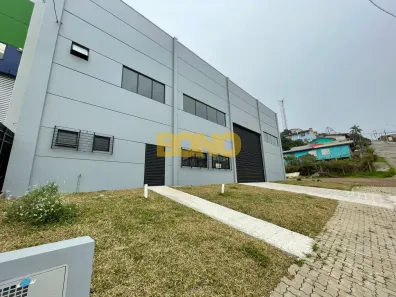 Galpão/Depósito/Armazém para alugar, 650m² no Centenário, Caxias do Sul