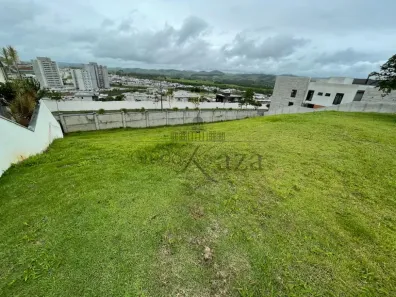 à venda, 630m² no Condomínio Residencial Alphaville II, São José dos Campos