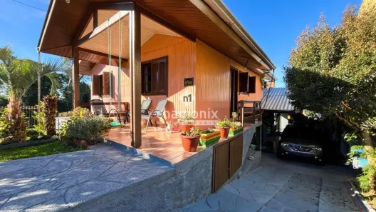 Casa com 3 Quartos à venda, 211m² no , Flores da Cunha