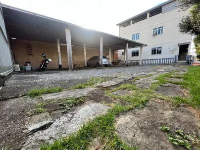 Prédio Residencial com 9 Quartos à venda, 320m² no Santos Dumont, Juiz de Fora