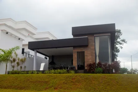 Casa com 3 Quartos à venda, 170m² no Condomínio Riviera de Santa Cristina XIII, Paranapanema