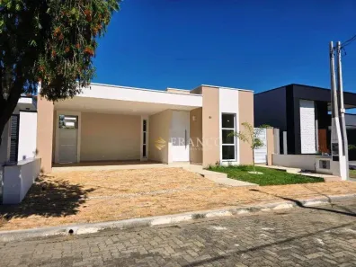 Casa de Condomínio com 3 Quartos para alugar, 300m² no Jardim dos Estados, Taubaté