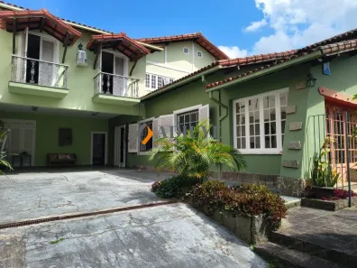 Casa com 6 Quartos à venda, 300m² no Coronel Veiga, Petrópolis