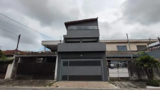 Sobrado com 4 Quartos à venda, 300m² no Parque São Rafael, São Paulo